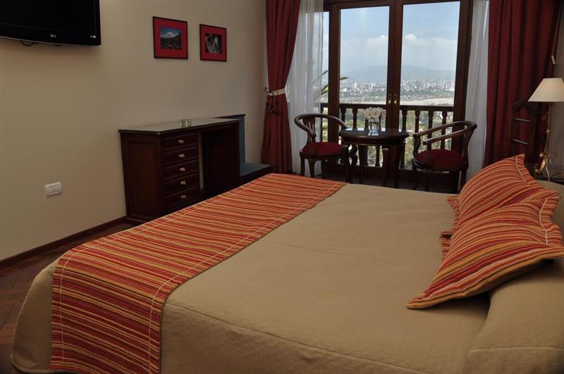 Altos De La Viña Hotel 4*