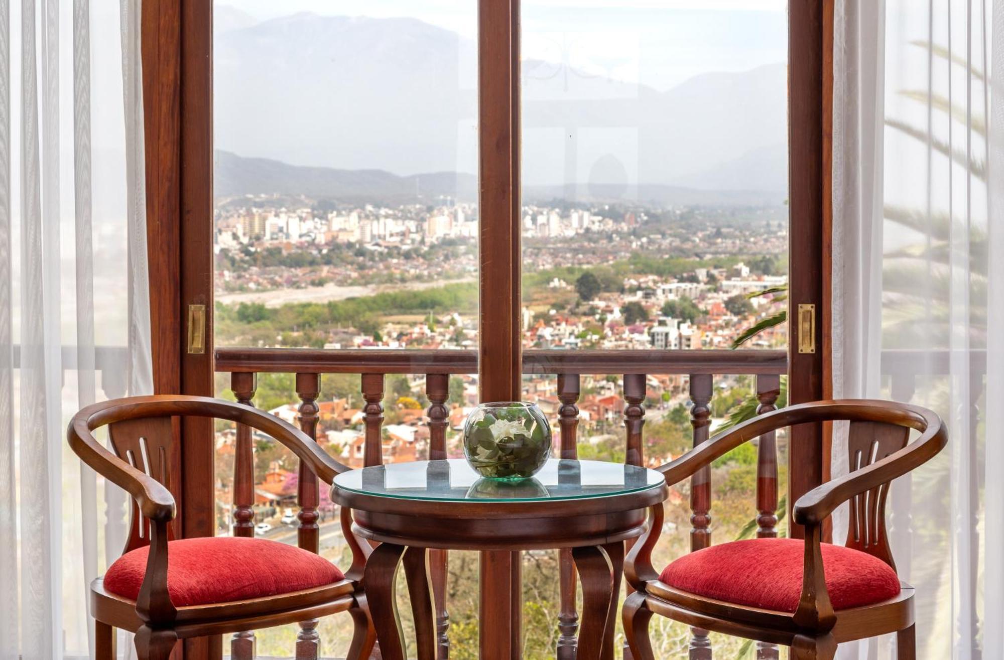 Altos De La Viña Hotel