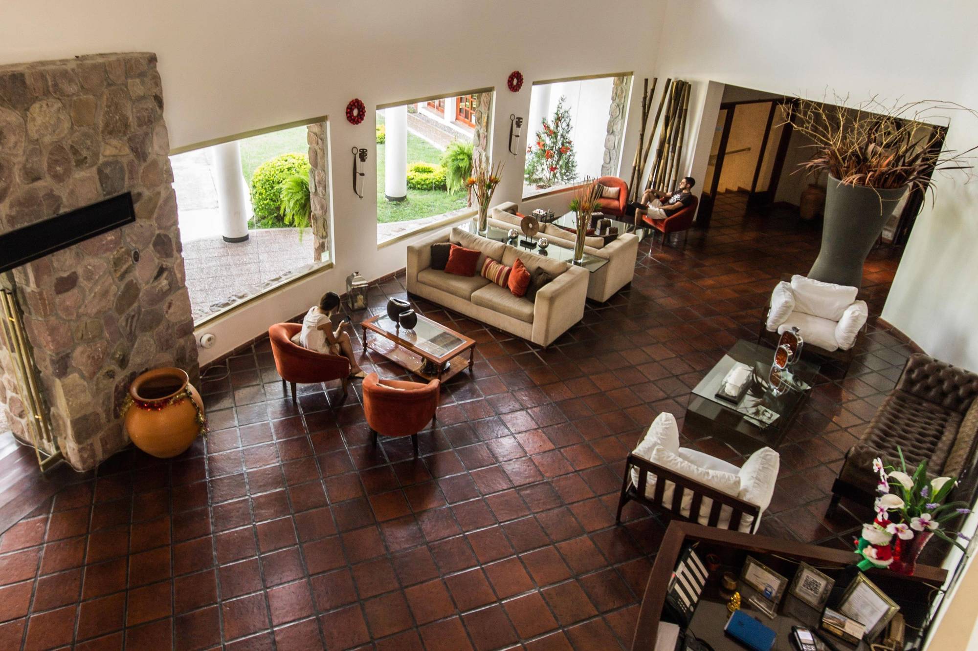 Altos De La Viña Hotel